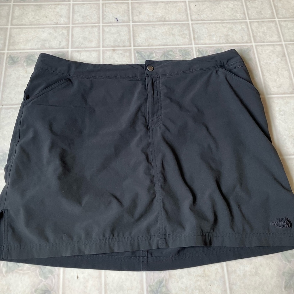 The North Face Black Skort Attached Shorts Apex